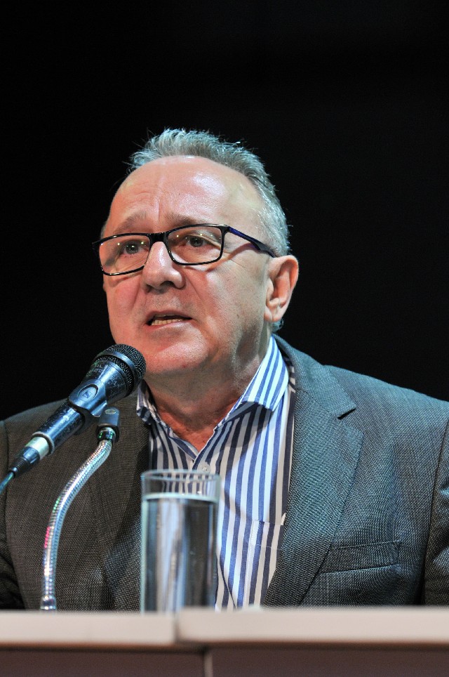 Comissão do Trabalho, da Previdência e da Ação Social - debate sobre a manutenção dos postos de trabalho nas empresas de ferroligas e de silício metálico