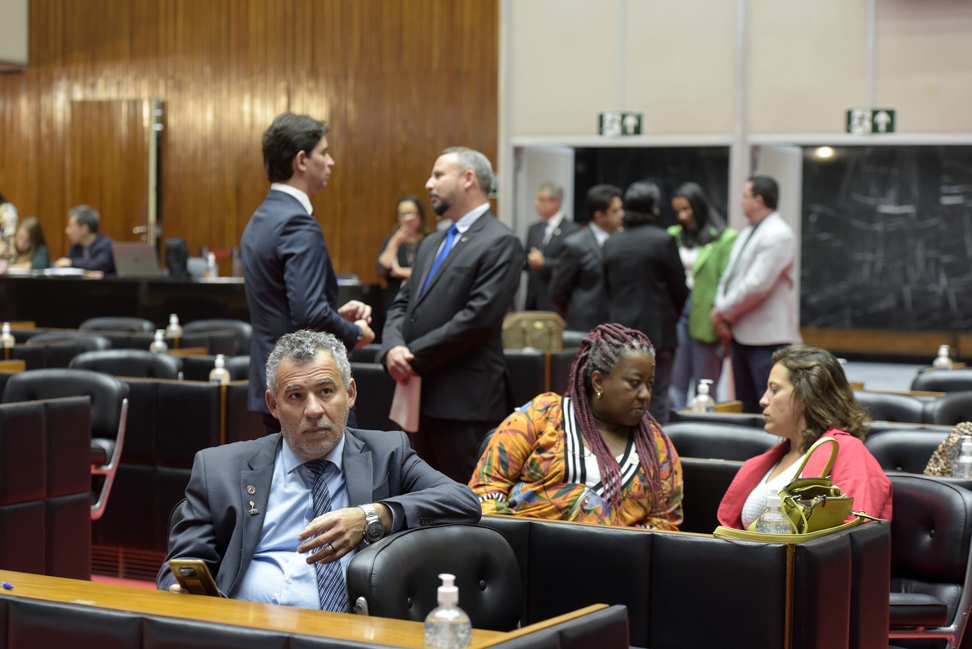 Politiza aborda a sobrecarga de trabalho da mulher - Assembleia Legislativa  de Minas Gerais