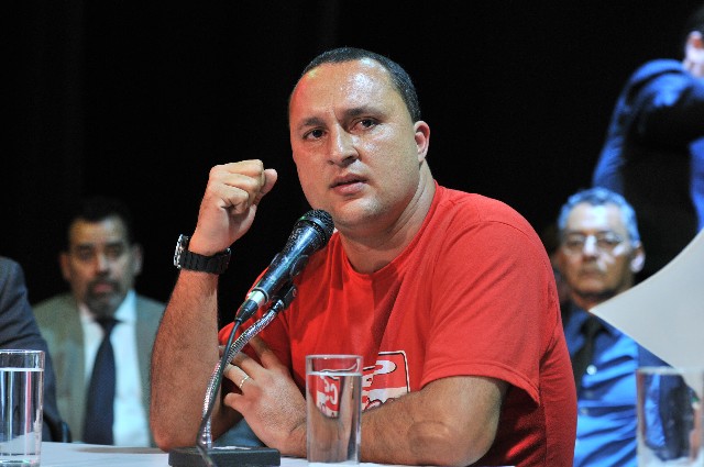 Comissão do Trabalho, da Previdência e da Ação Social - debate sobre a manutenção dos postos de trabalho nas empresas de ferroligas e de silício metálico