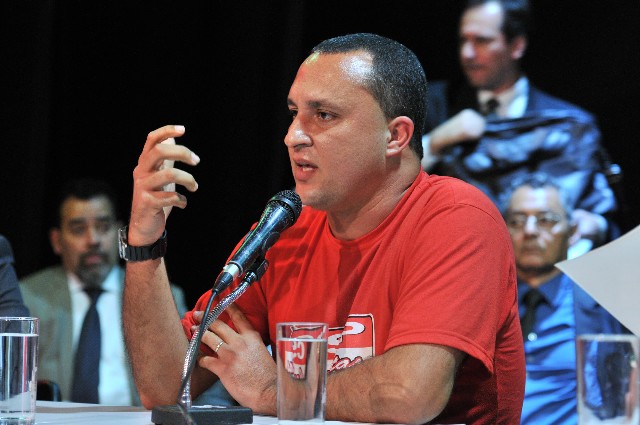 Comissão do Trabalho, da Previdência e da Ação Social - debate sobre a manutenção dos postos de trabalho nas empresas de ferroligas e de silício metálico