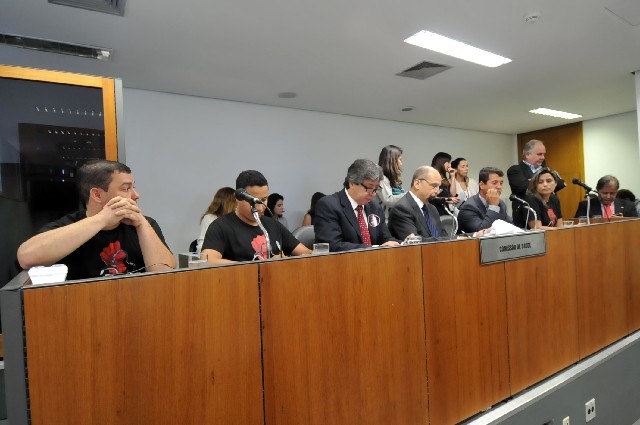 Comissão de Saúde - debate sobre problemas administrativos na gestão do Serviço de Atendimento Móvel de Urgência - Samu - Macro Norte