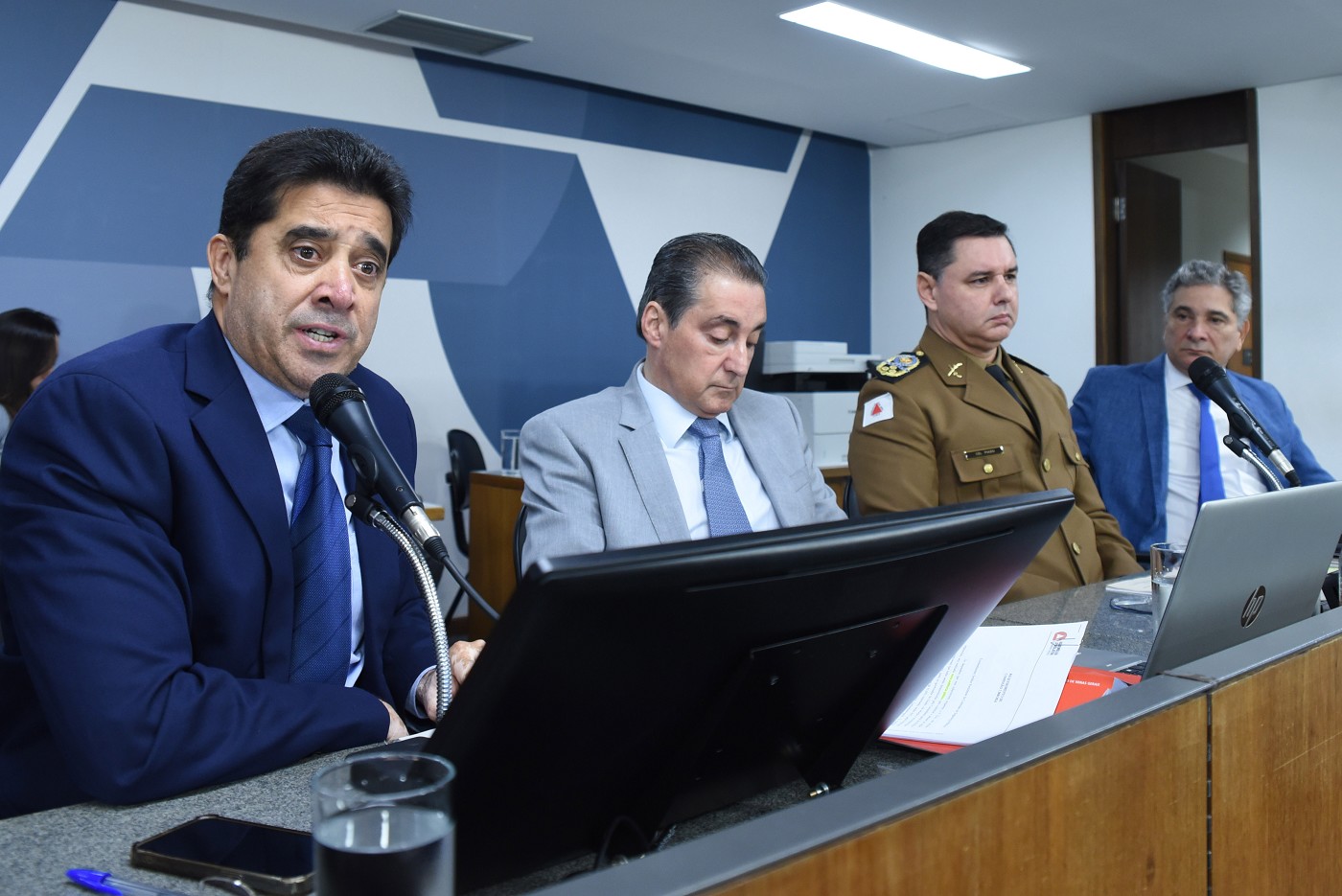 Comissão de Segurança Pública - debate sobre a recomposição salarial dos militares