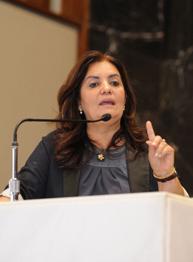 Proposição da deputada Liza Prado foi aprovada em 1º turno na mesma reunião