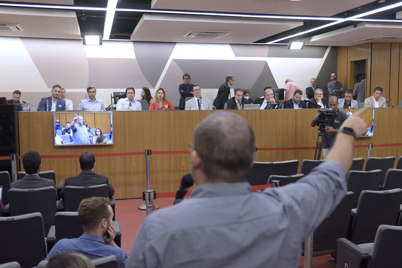 Comissões de Administração Pública e Esporte - debate sobre a concessão do Mineirão