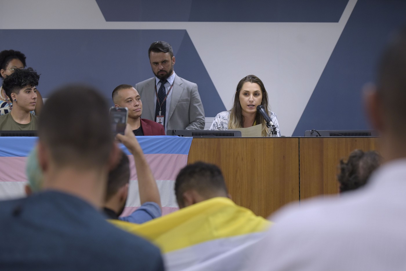 Comissão de Direitos Humanos - debate sobre o registro civil de pessoas não binárias