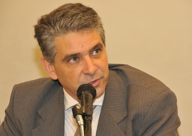 Gustavo Gastão é bacharel em Geografia e mestre em Análise Ambiental pela UFMG