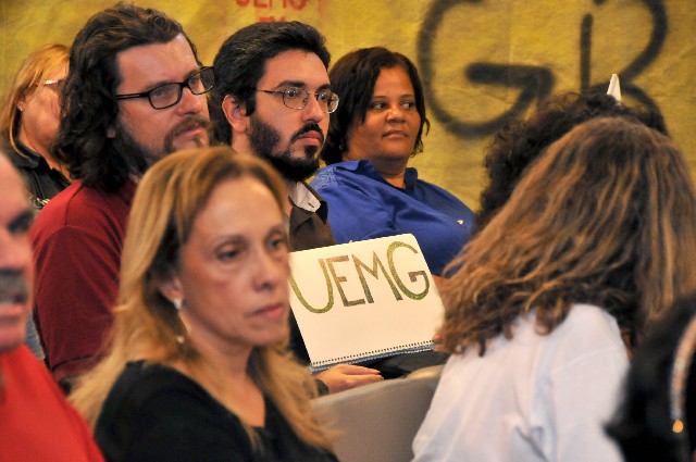 Comissão de Assuntos Municipais e Regionalização - debate sobre a Escola Estadual Pandiá Calógeras