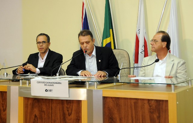 Maurílio Peloso (à dir.) defendeu alterações na política de operação da usina hidrelétrica de Furnas