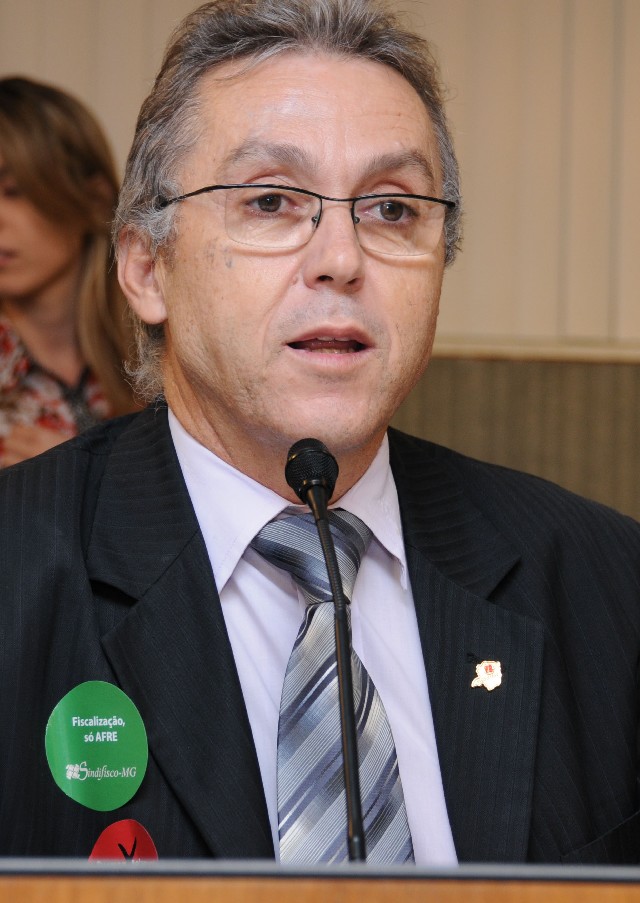 Para o sindicalista Lindolfo de Castro, o caminho correto a se tomar é recorrer à Justiça