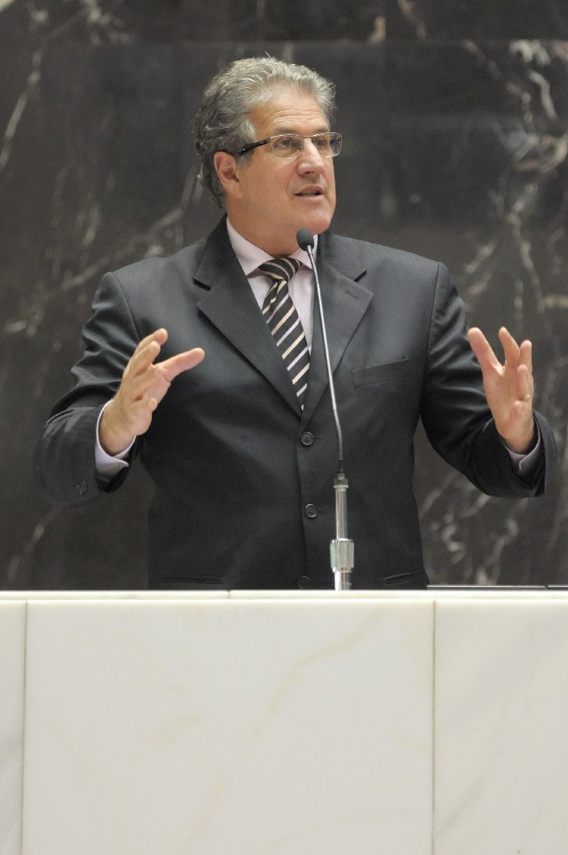 João Leite rechaçou acusações de golpismo atribuídas ao seu partido, o PSDB