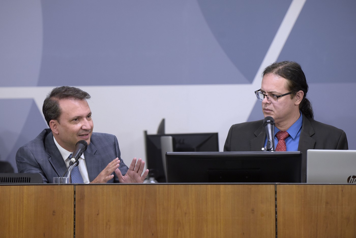 Comissão Extraordinária de Prevenção e Enfrentamento ao Câncer - debate sobre a Lei dos 30 dias, que garante ao paciente com câncer a realização dos exames para confirmar o diagnóstico em até 30 dias da suspeita