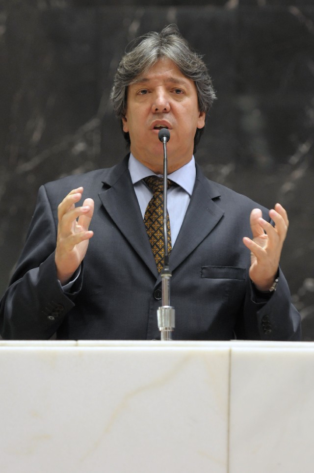 Antônio Jorge criticou as indicações políticas para cargos de gestão feitas pelo PT