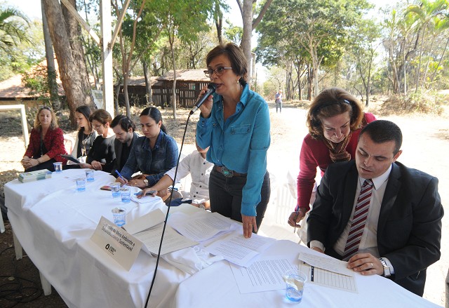 Marília Campos relembrou que está aberta no Portal uma consulta pública sobre o PL 2.999/15