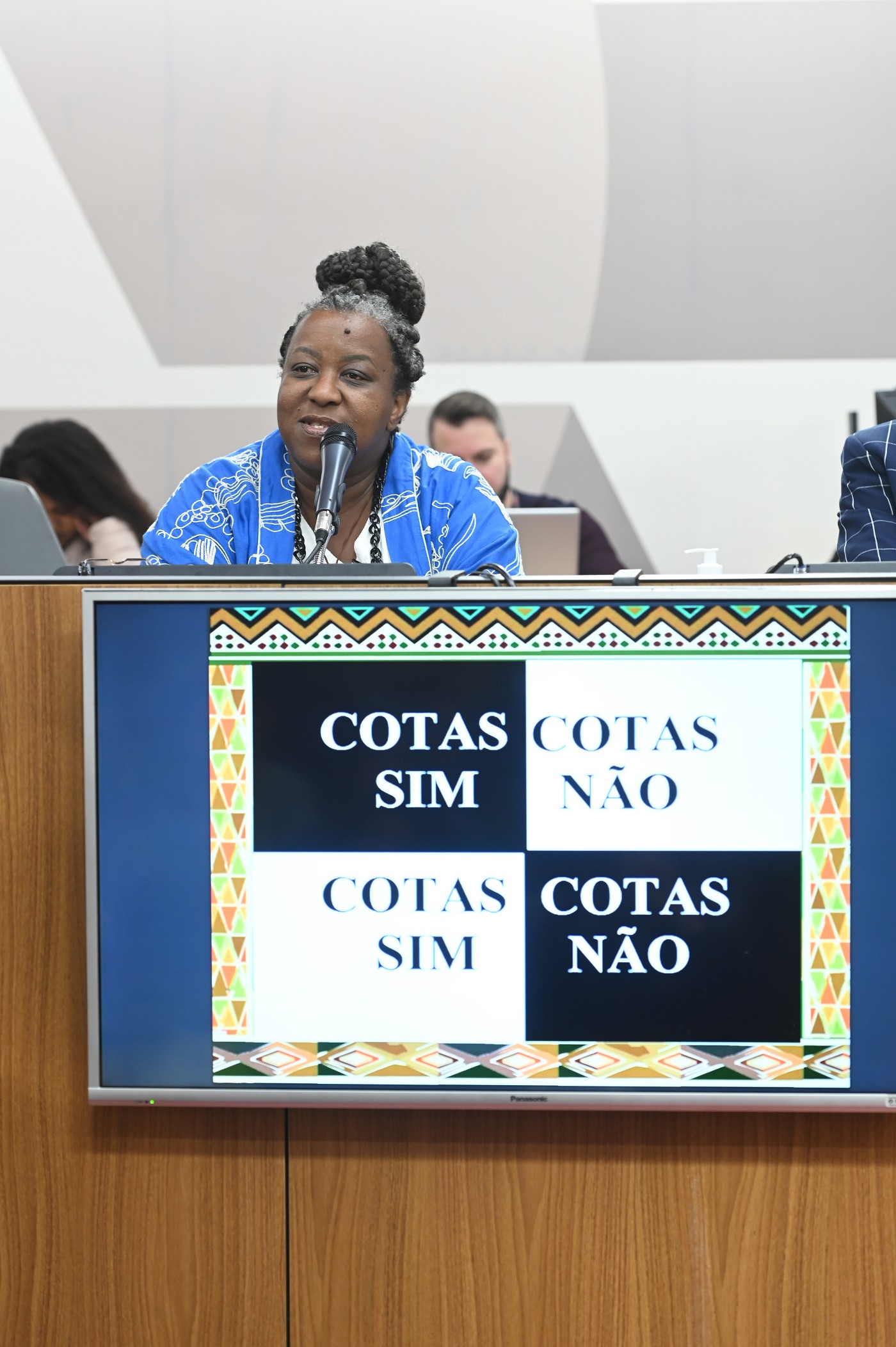 Comissão de Participação Popular - debate sobre a abolição inacabada no Brasil