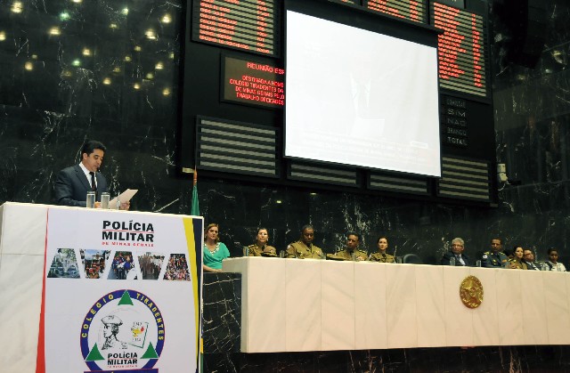 Reunião Especial - homenagem ao Colégio Tiradentes