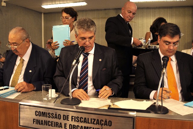 Deputados foram favoráveis a projeto que garante operação de reconstrução de mama