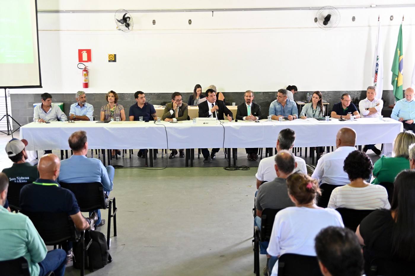 Comissão de Minas e Energia - debate sobre o fornecimento de energia no Alto Paranaíba