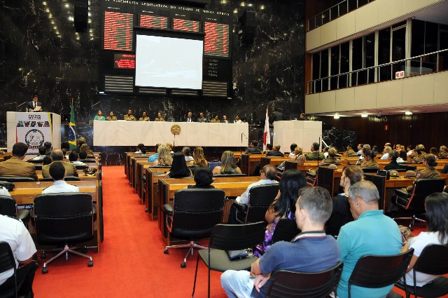 Reunião Especial - homenagem ao Colégio Tiradentes