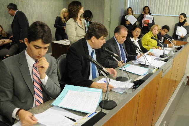 Votação do parecer ao projeto ficou para a próxima reunião ordinária da comissão