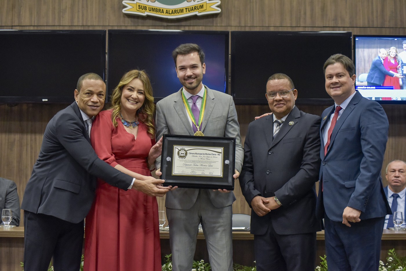 Presidente da ALMG recebe Medalha Ivan José Lopes de Honra