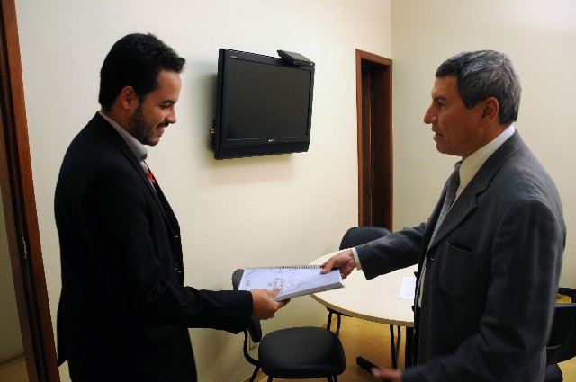 O representante da Seplag destacou que a arrecadação do ICMS, principal fonte de receita tributária do Estado, terá um crescimento estimado em 9,98% no próximo ano.