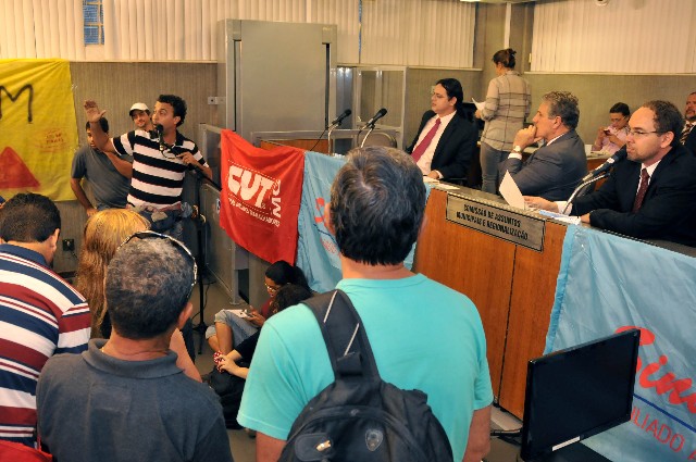 Comissão de Assuntos Municipais e Regionalização - debate sobre a Escola Estadual Pandiá Calógeras