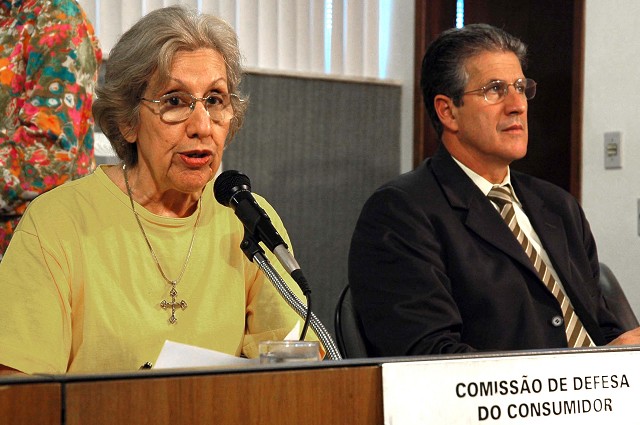 COMISSÃO DE DEFESA DO CONSUMIDOR E DO CONTRIBUINTE DEBATE OATRASO NO REPASSE DO DINHEIRO DA BILHETAGEM ELETRÔNICA AOSPERMISSIONÁRIOS DE ÔNIBUS SUPLEMENTARES