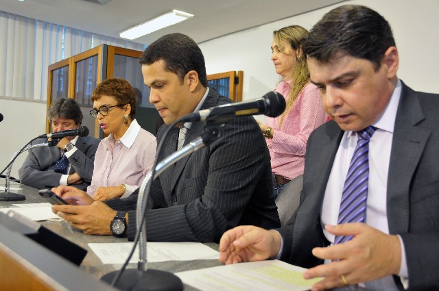 A Propostas de Ação Legislativa 1/15 foi proposta pela Federação dos Trabalhadores da Agricultura de Minas Gerais
