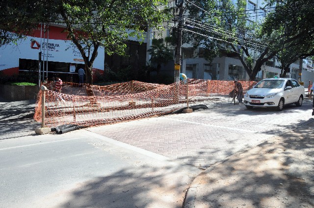 Dois <i>traffic calmings</i> já foram instalados na Rua Martim de Carvalho