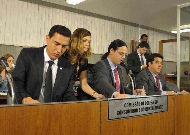 Comissão analisa proposições na reunião desta quinta-feira (6)
