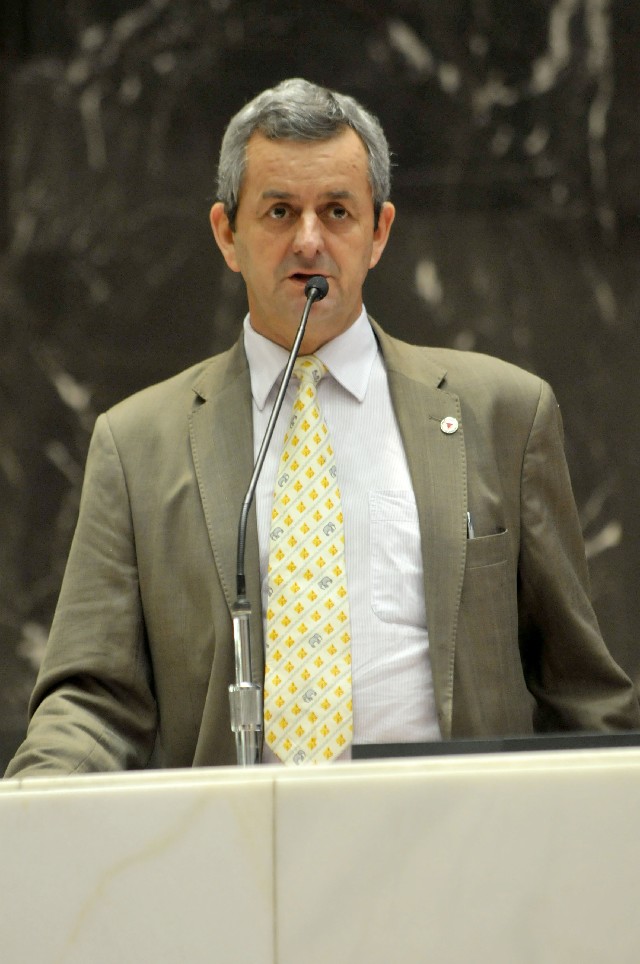 Antônio Carlos Arantes elogiou a Caldense e criticou o governo estadual
