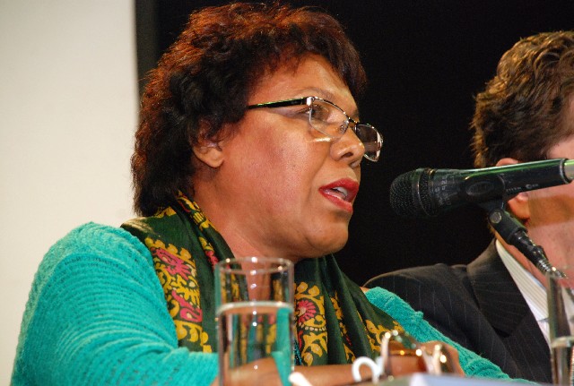 Eneida da Costa apoia a realização do concurso, mas tem ressalvas quanto ao edital