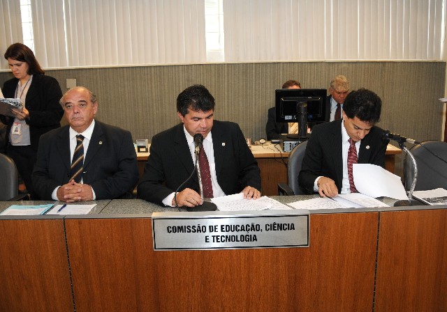 Deputados Dalmo Ribeiro Silva, Bosco e Carlin Moura