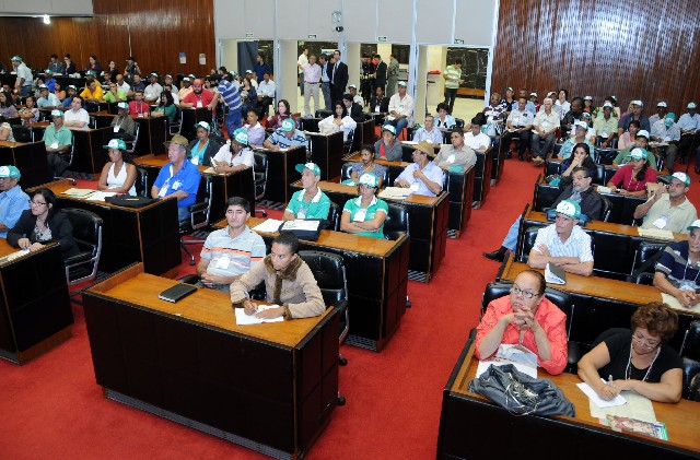 Painel sobre regularização fundiária abriu o segundo dia do ciclo de debates