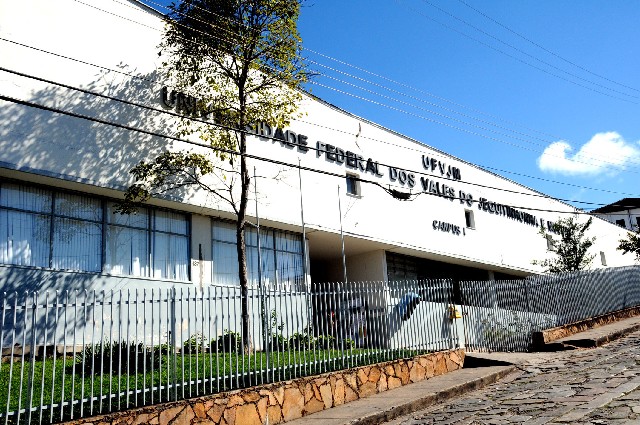 Entidades ligadas à universidade consideram medida autoritária - Arquivo ALMG