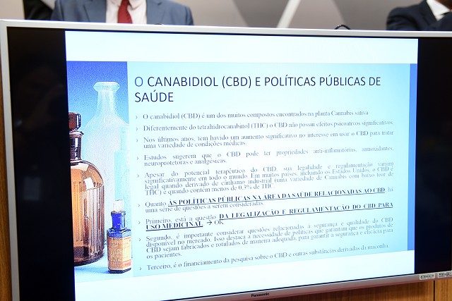 Debate público - Cannabis e ciência: evidências sobre o uso terapêutico e seus meios de acesso - Mesa 3