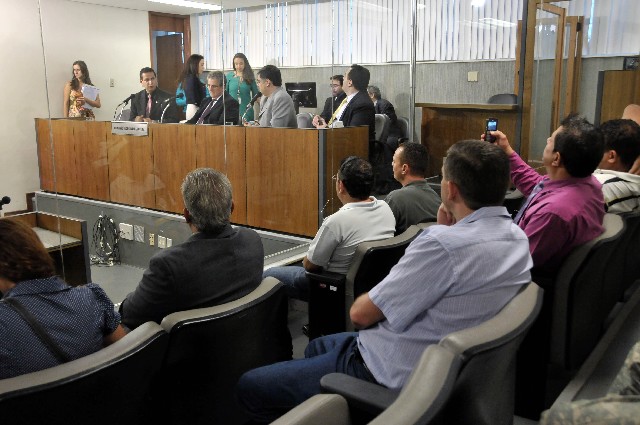 Com a aprovação do parecer na Comissão de Segurança Pública, a matéria fica pronta para a tramitação de 2º turno em Plenário