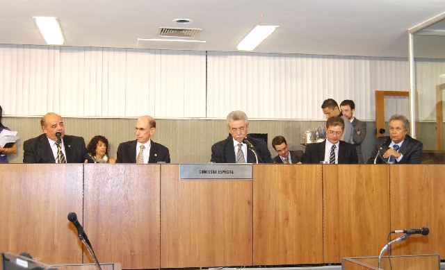 Deputados querem também discutir o endividamento de outros Estados