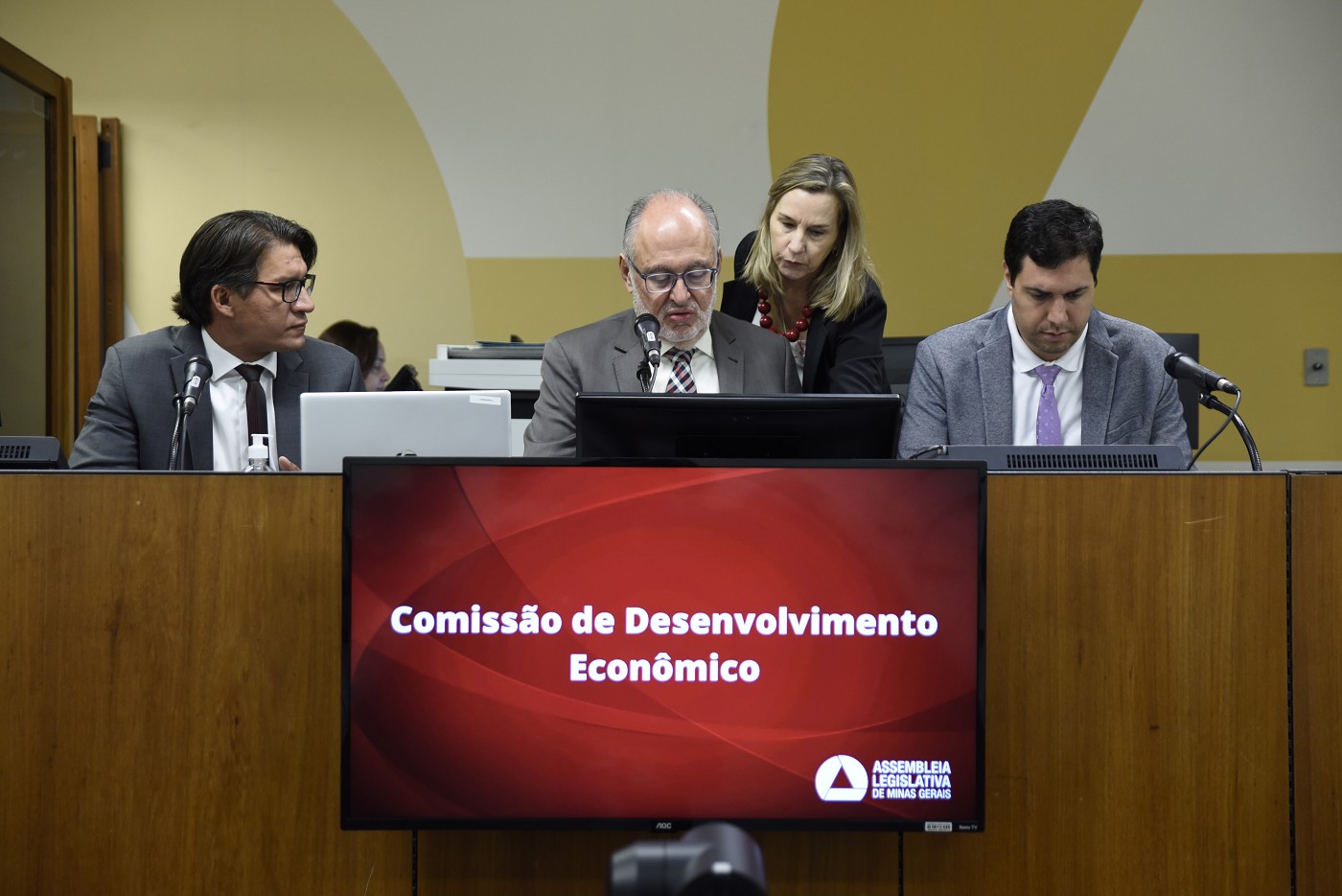 Comissão de Desenvolvimento Econômico - análise de proposições