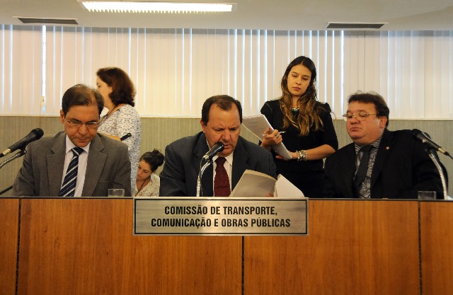 As três solicitações foram aprovadas pela Comissão de Transporte nesta terça-feira (18)