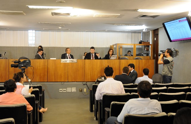 Comissão de Defesa do Consumidor e do Contribuinte debate a política estadual de defesa do consumidor