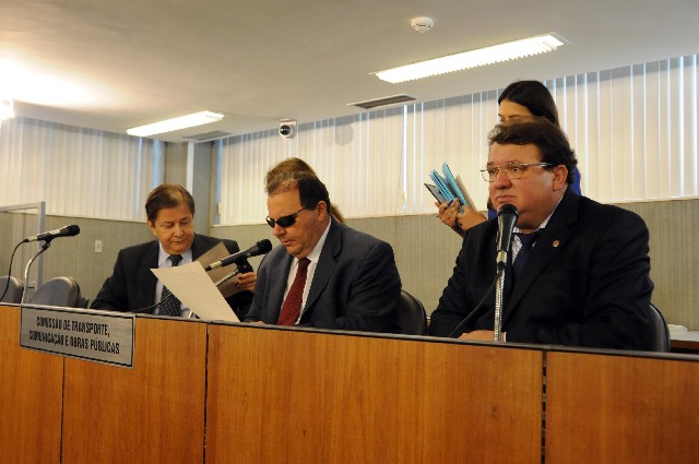 A comissão aprovou o projeto na forma do substitutivo nº 1 da CCJ