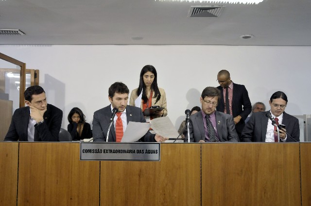 Comissão também aprovou pedido de debate sobre situação da coleta e do tratamento de esgoto em Santa Luzia e Ribeirão das Neves