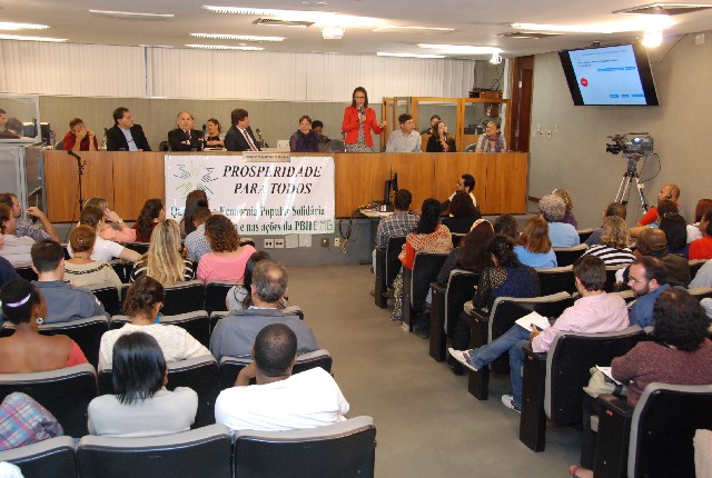 Representantes de entidades de economia solidária reivindicam fundo para o setor