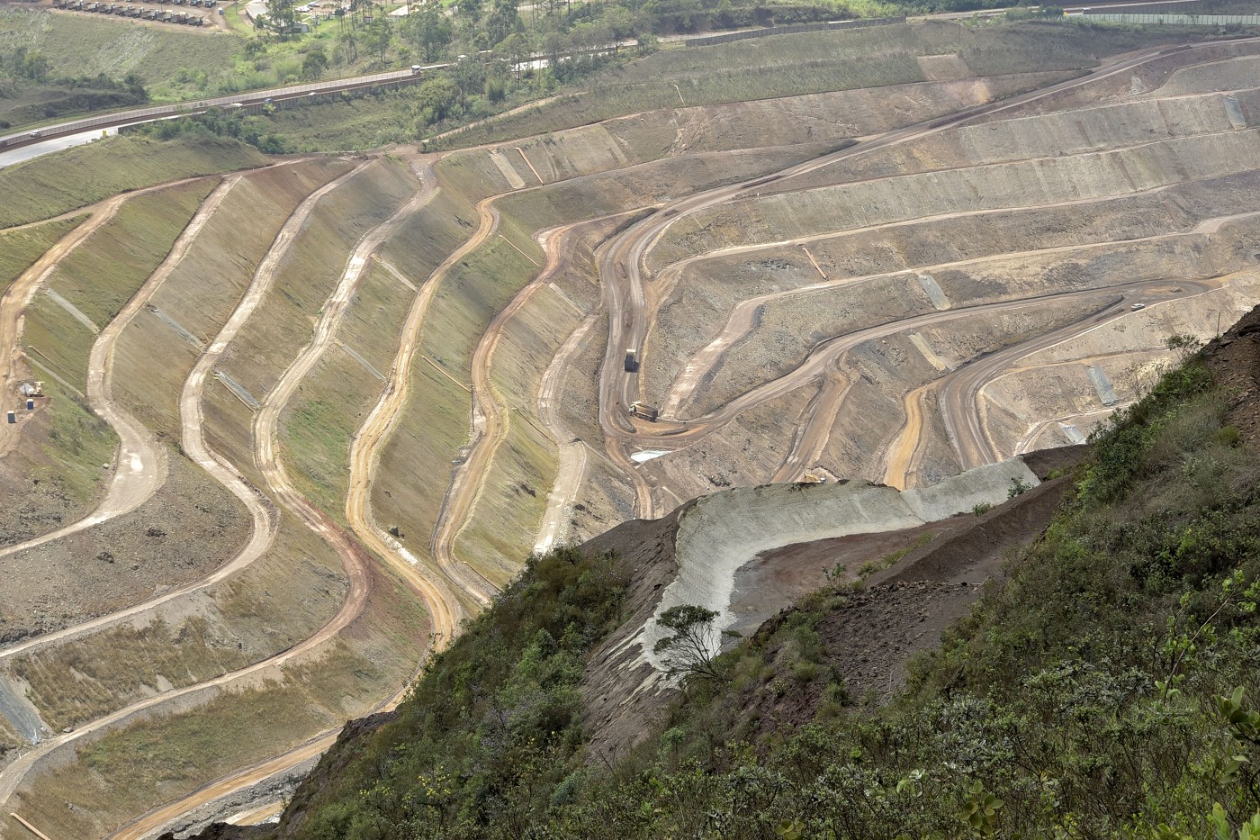 Comissão de Meio Ambiente e Desenvolvimento Sustentável - visita ao Monumento Natural Estadual Serra da Moeda - Mona