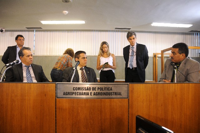 Comissão de Política Agropecuária e Agroindustrial - análise de proposições