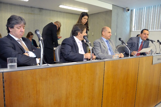 Deputados informaram que o projeto está em fase de finalização por parte do governo