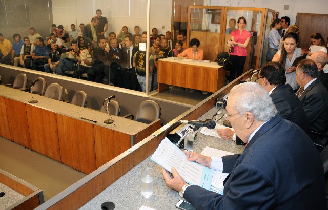 O relator, deputado Lafayette de Andrada, opinou pela rejeição das 27 emendas