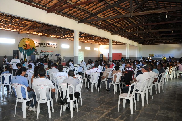 O Clube Recreativo de Itacarambi recebeu grande público para as palestras do Cidadania Ribeirinha