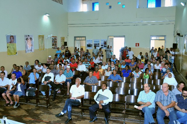 Moradores acompanham debate sobre regularização dos imóveis, realizado pela ALMG em 2015